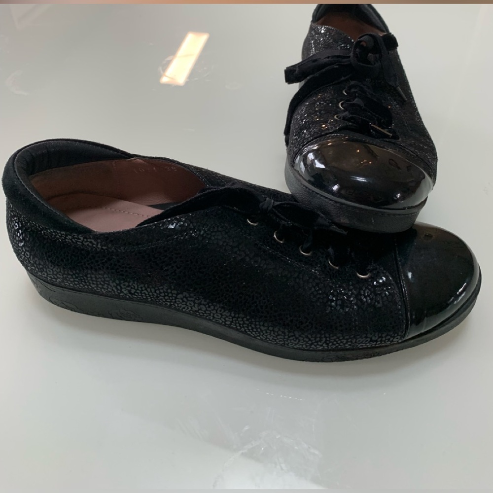 Gorgeous BeautiFeel Suede and Leather Leopard Print Made In Israel Sneakers